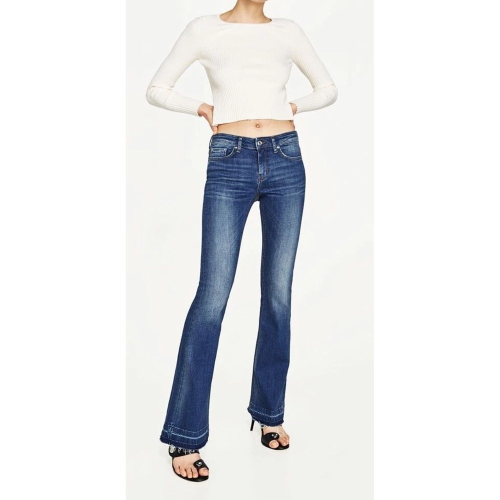 Zara‎ Denim Jeans Flare Leg Frayed Hem Blue Size 2 US